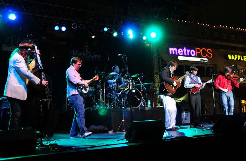 7%20Handle%20Circus%2032